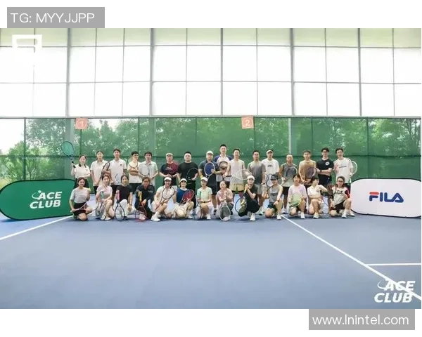 成都网球队进攻策略揭秘：深度解析网球技术与战术的完美结合